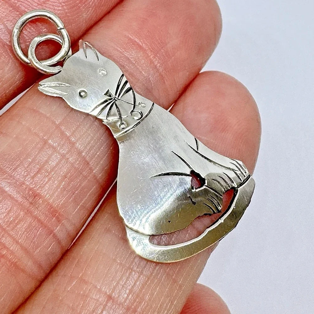 Navajo Cat Pendant 1.5in Signed Louise Yazzie Native American Sterling Kitty USA